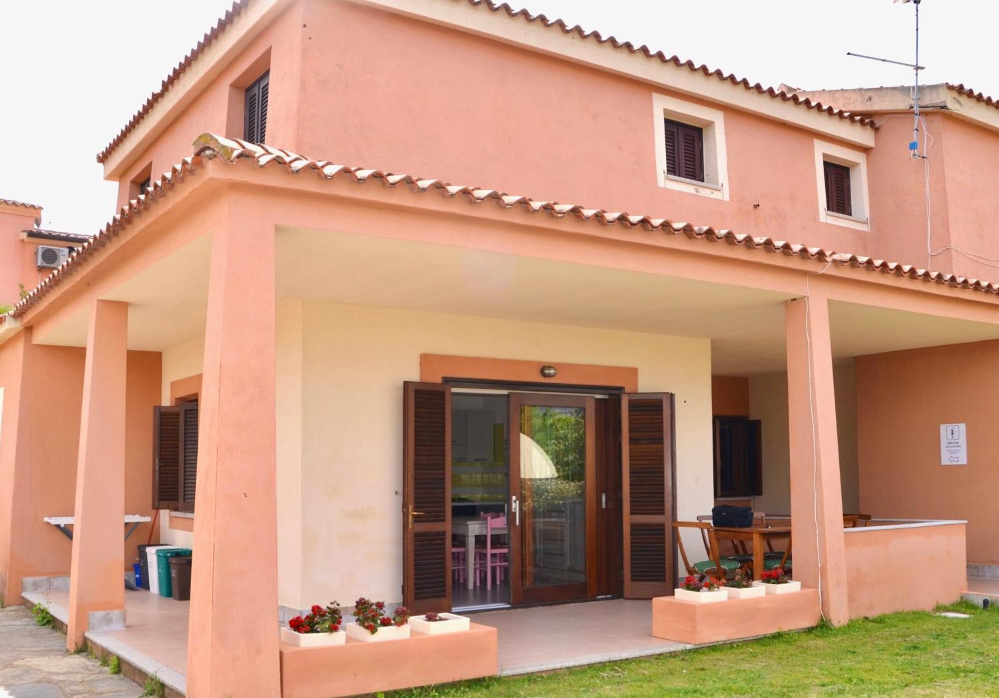 Iss Travel, Gli Asfodeli - Large Apartments With Private Terrace San Teodoro  Exterior photo